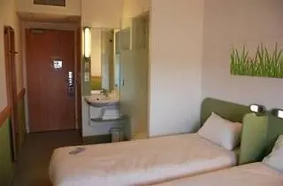 Ibis Budget Hotel 2*