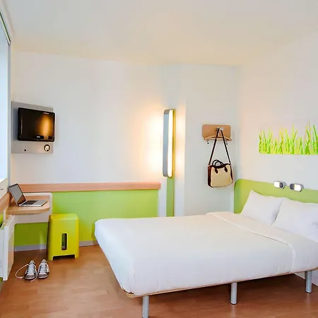 Ibis Budget Hotel 2*