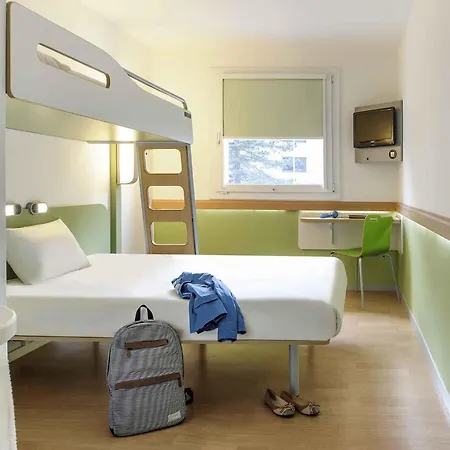Ibis Budget Hotel 2*