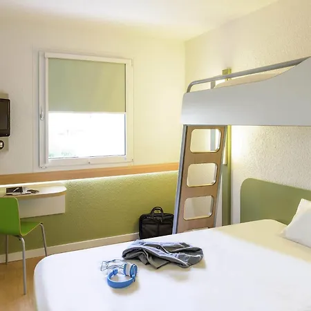 Ibis Budget Hotell 2*