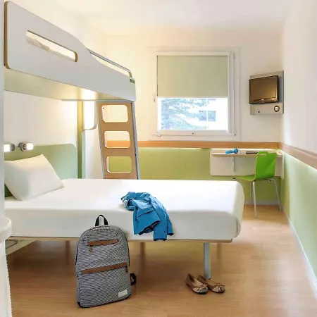 Ibis Budget Hotel 2*