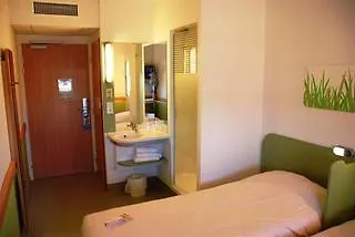 Ibis Budget 로안